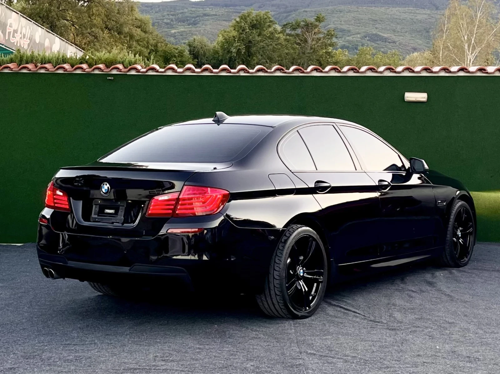 BMW 528 i TwinTURBO MPack ShadowLine Камера KeyLess ЛИЗИНГ - изображение 4