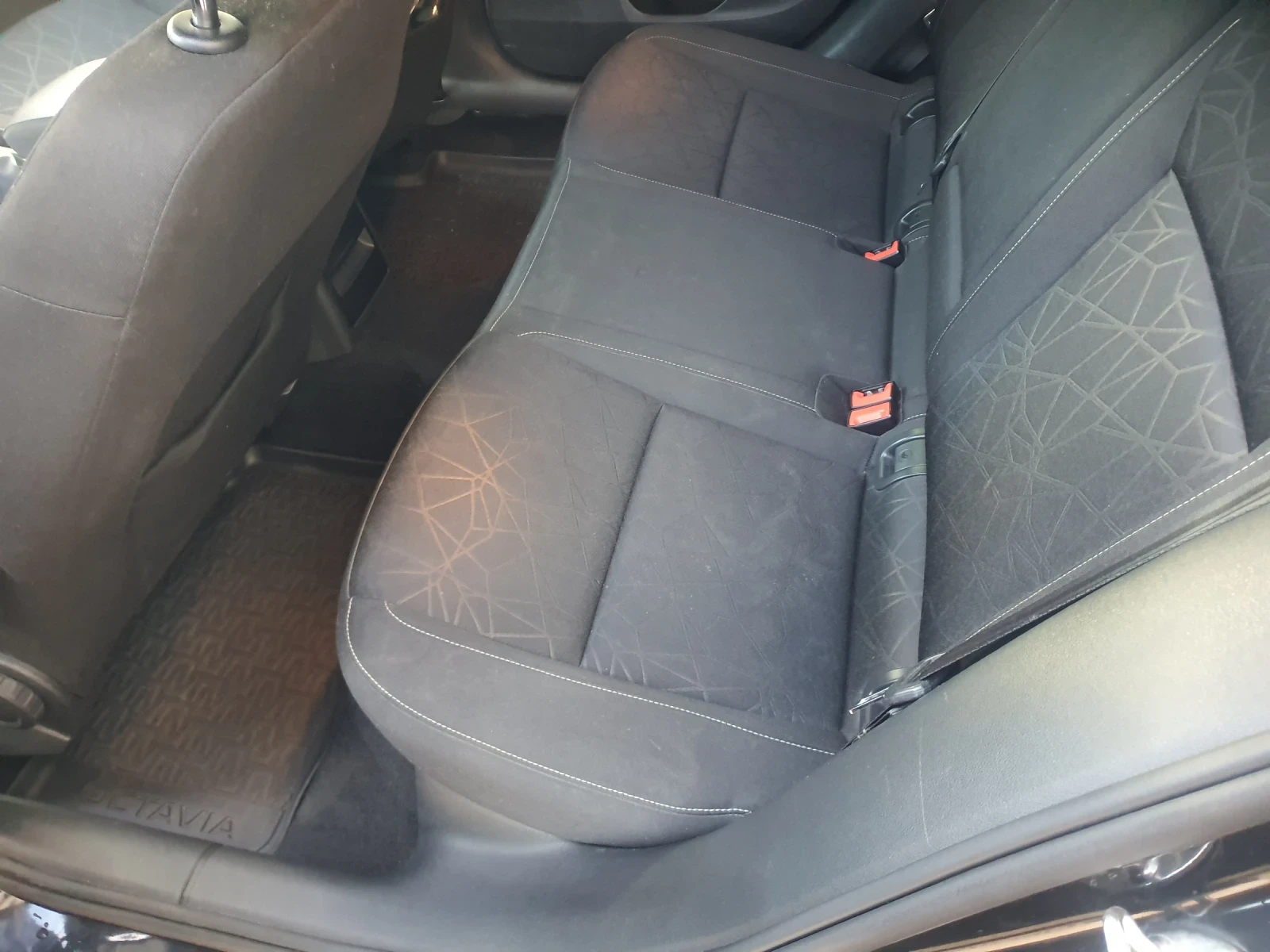 Skoda Octavia 1.5 TSI - изображение 9