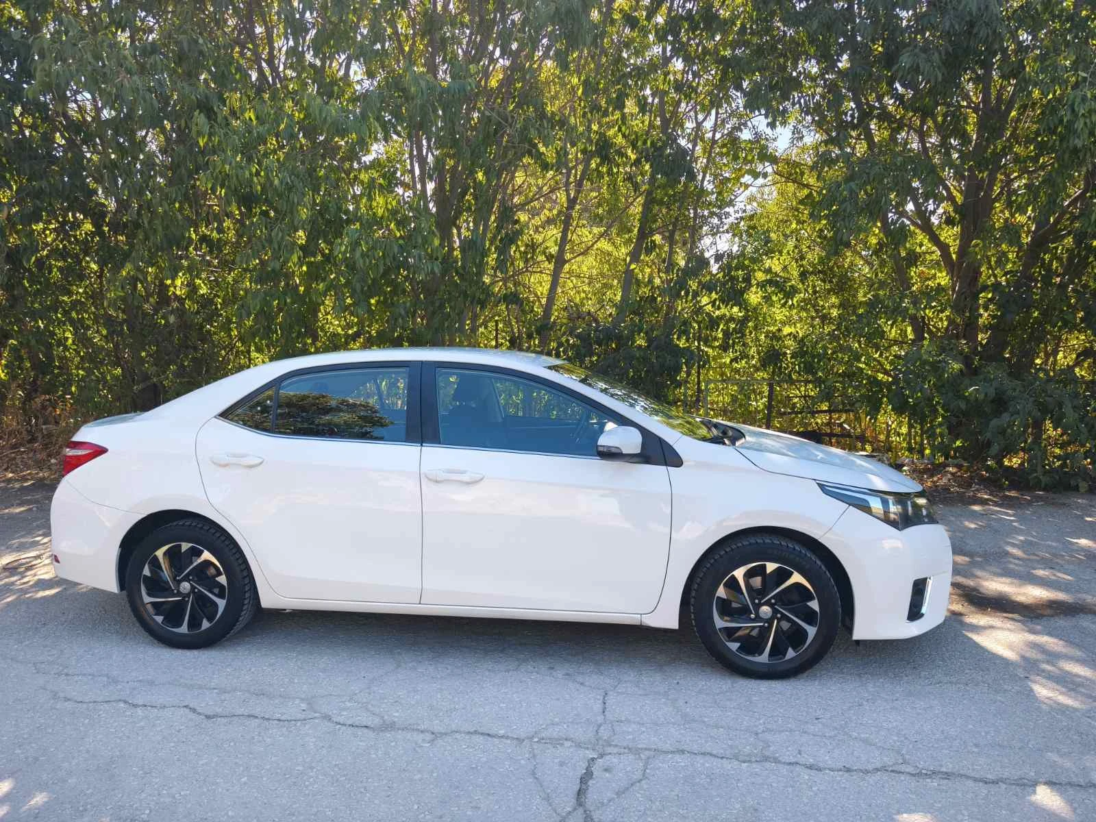 Toyota Corolla  - изображение 6