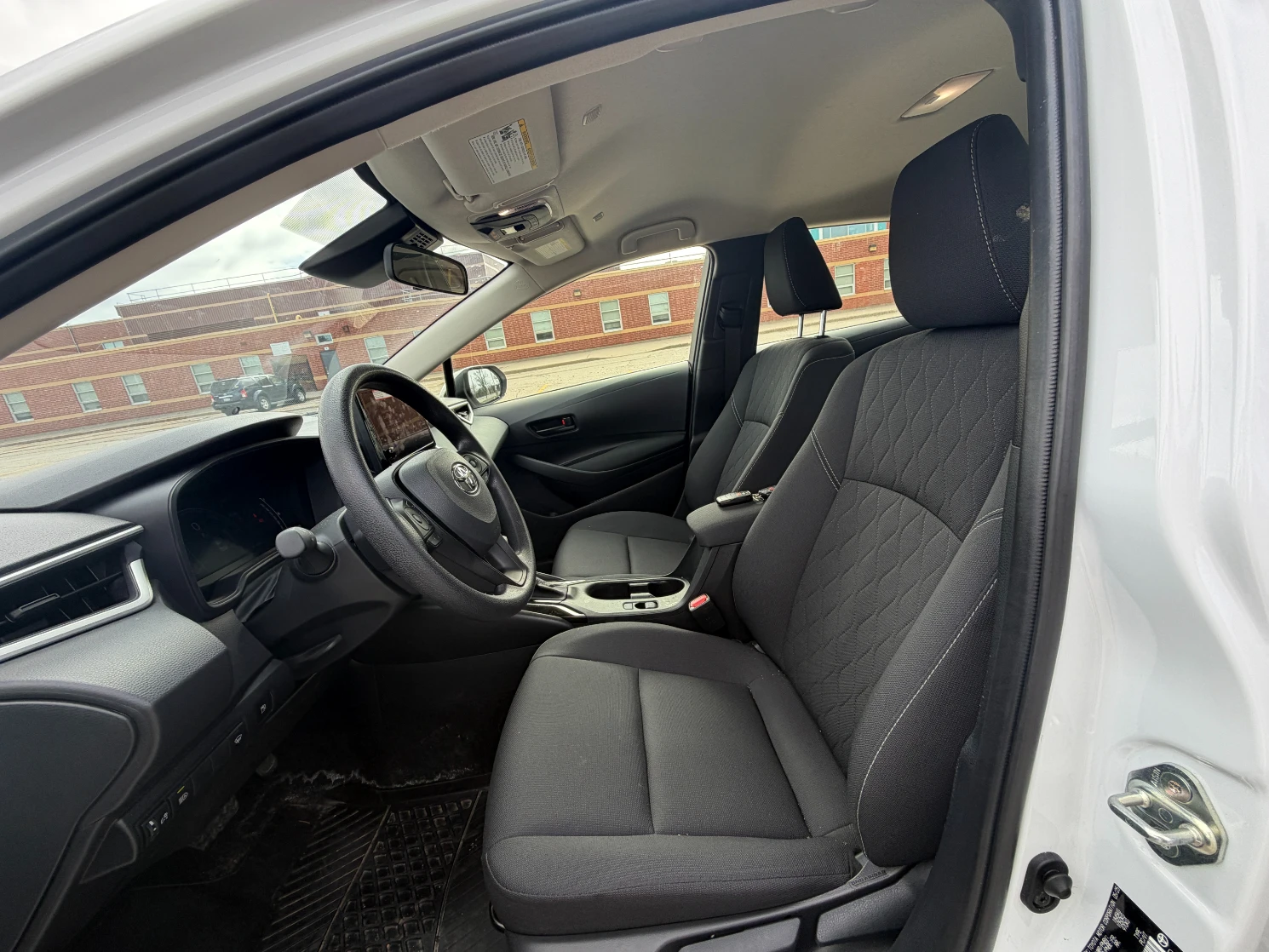 Toyota Corolla Hybrid LE * * CARFAX * * АВТО КРЕДИТ * * , снимка 7 - Автомобили и джипове - 54031539