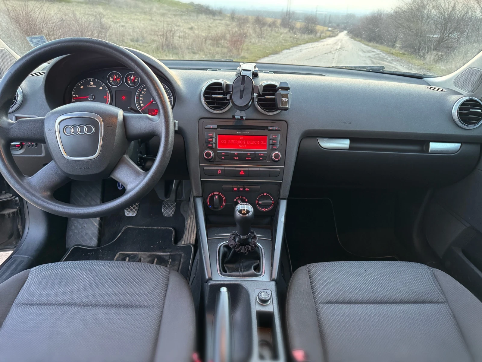Audi A3 1.6 TDI, снимка 4 - Автомобили и джипове - 54049734