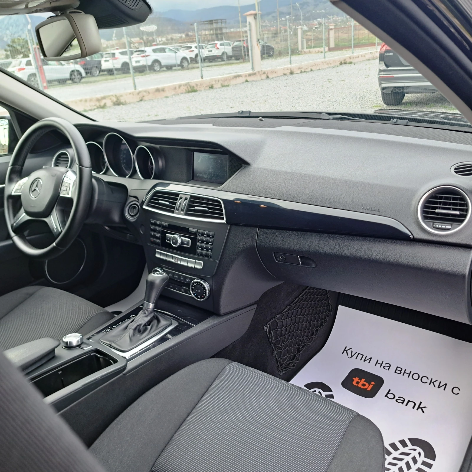 Mercedes-Benz C 200 FACE* ADAPTIVE XENON* NAVI* LED* PARКTRONIC* TOP!*, снимка 10 - Автомобили и джипове - 54103269