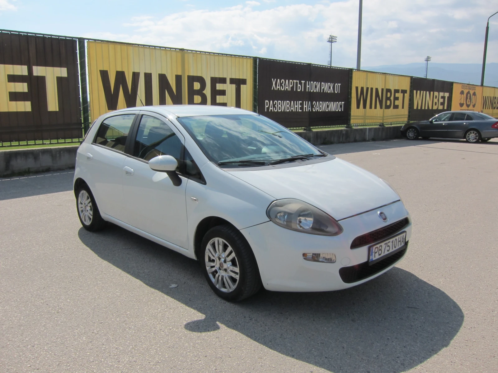 Fiat Punto 1.3 mjet, снимка 8 - Автомобили и джипове - 54172248