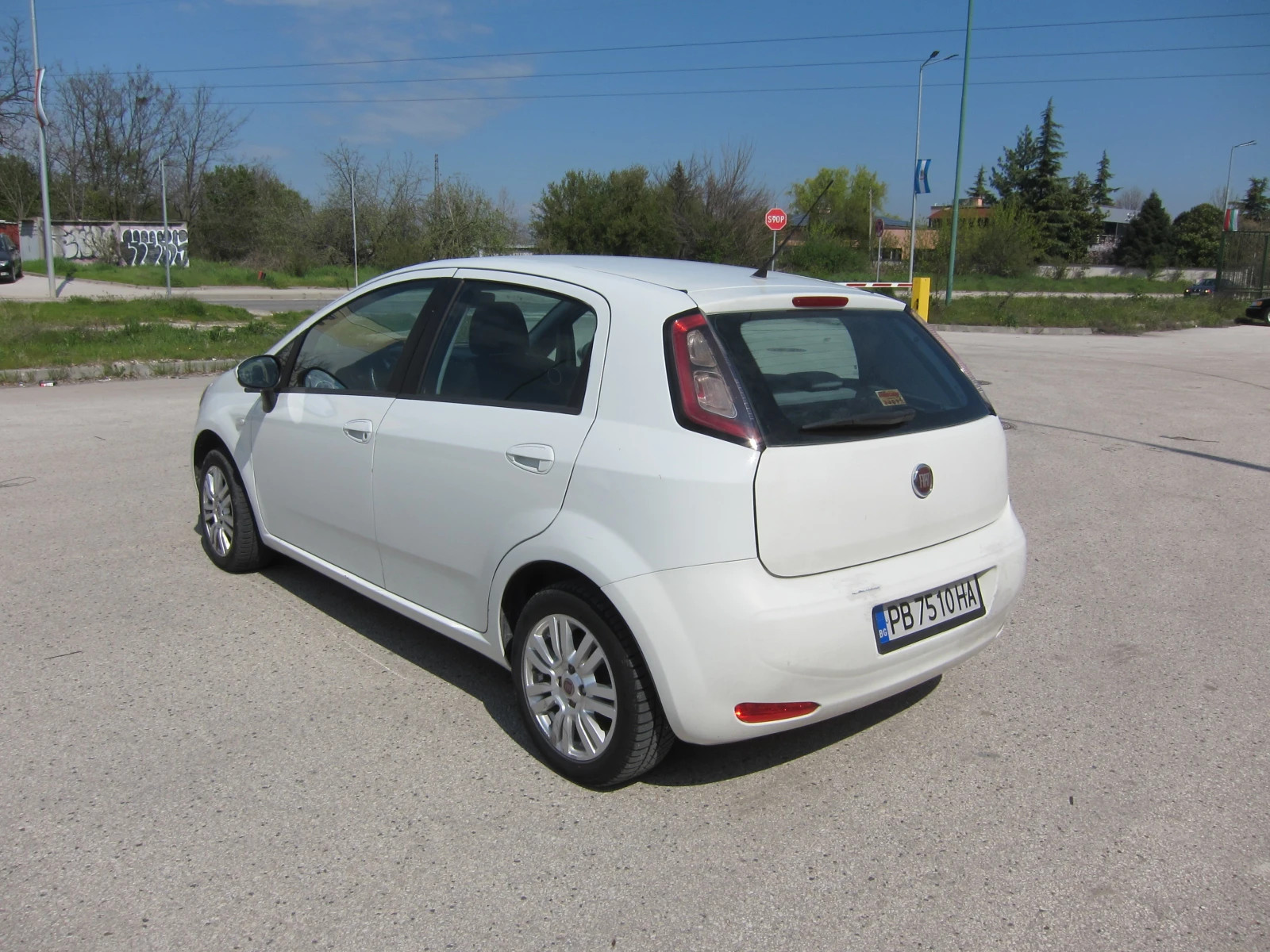 Fiat Punto 1.3 mjet, снимка 4 - Автомобили и джипове - 54172248
