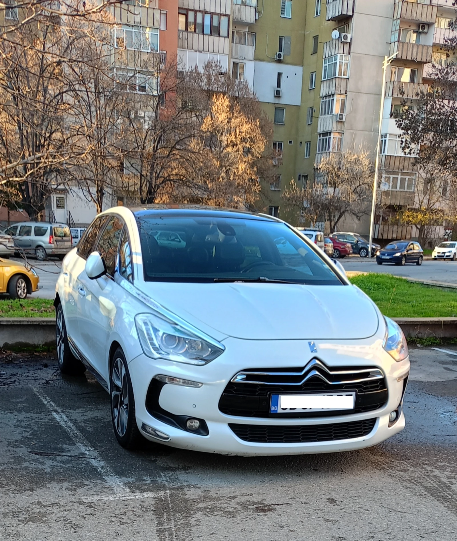 Citroen DS5 2.0HDi Алкантара Кейлесс Бяла Перла