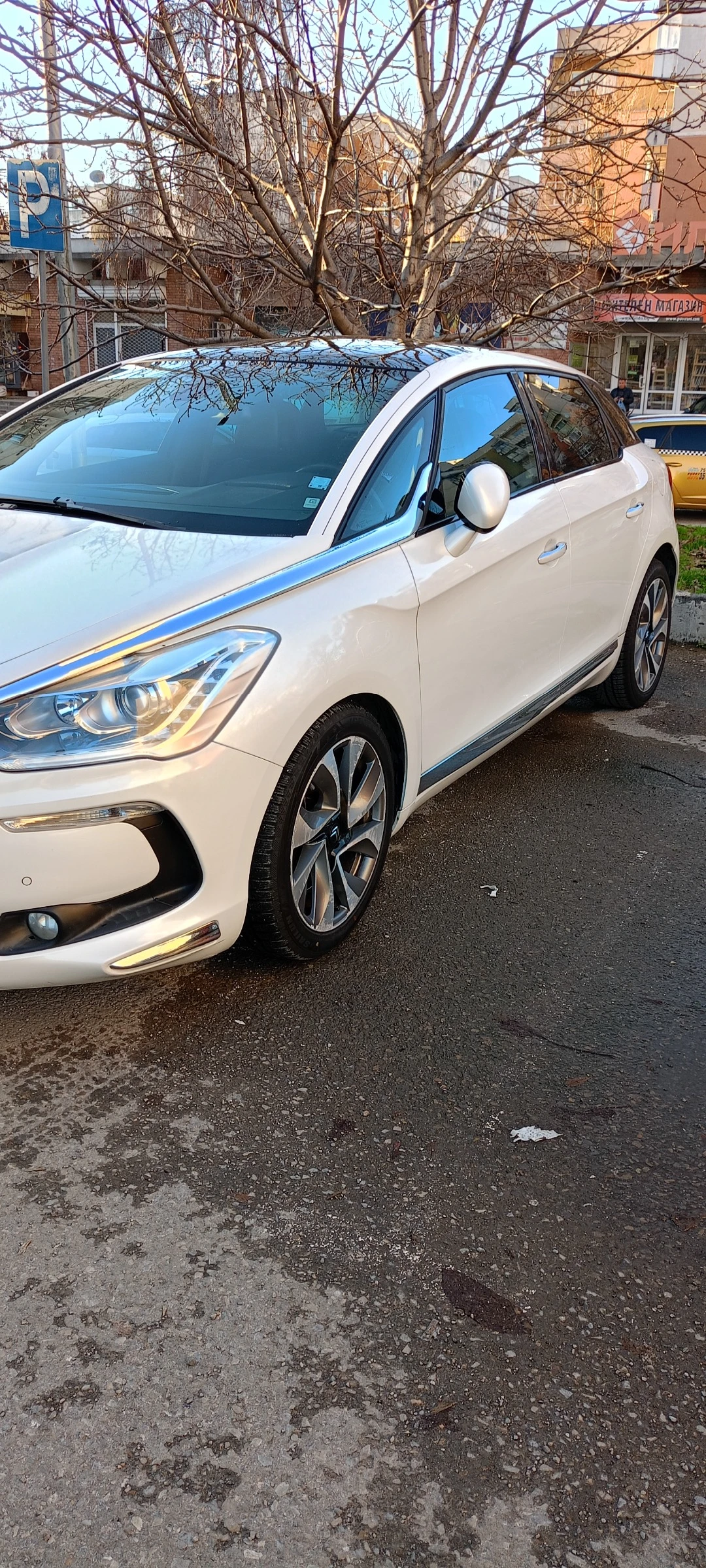 Citroen DS5 2.0HDi Алкантара Кейлесс Бяла Перла, снимка 4 - Автомобили и джипове - 54178515