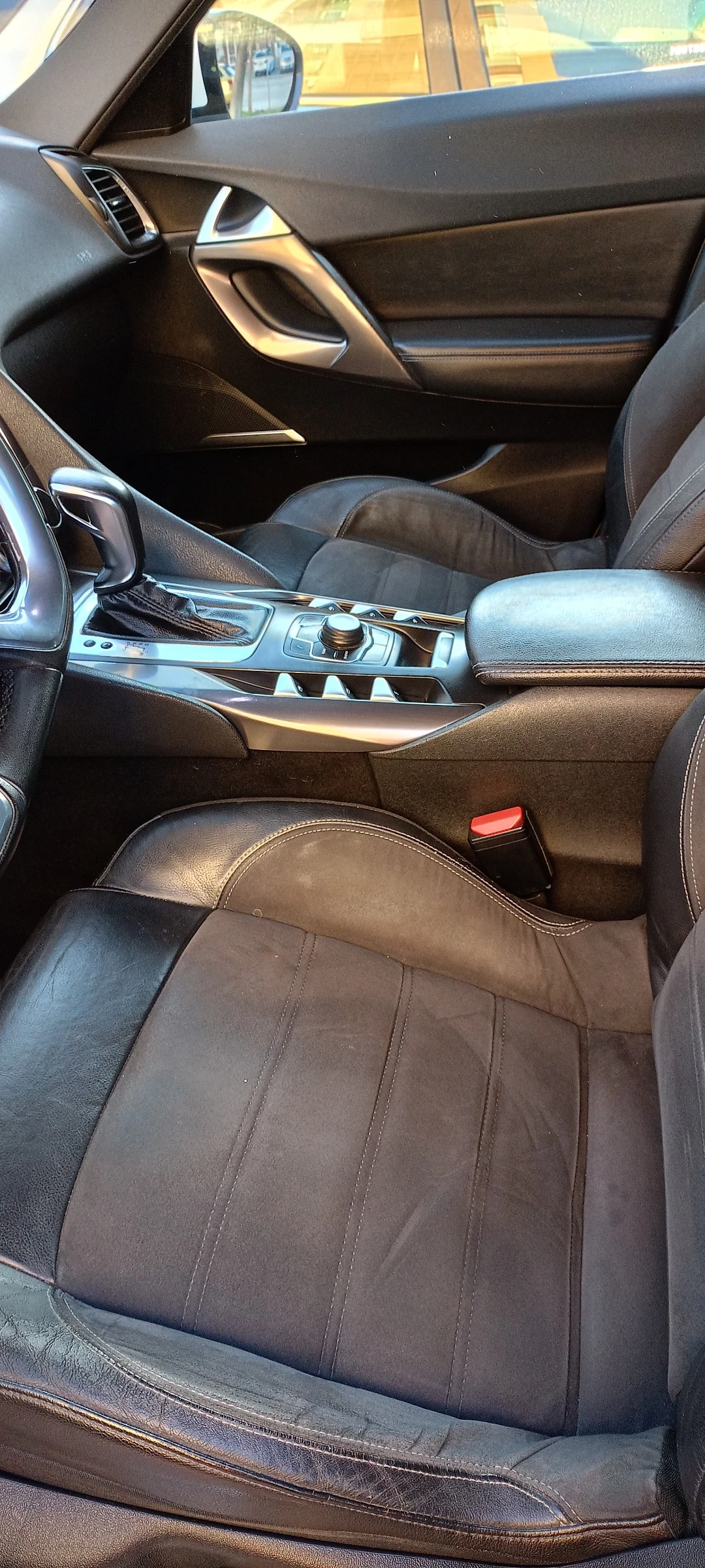 Citroen DS5 2.0HDi Алкантара Кейлесс Бяла Перла, снимка 6 - Автомобили и джипове - 54178515