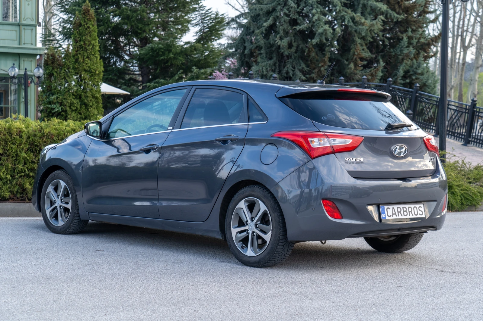 Hyundai I30 1.6 CRDI 110 кс Климатроник GO Edition, снимка 6 - Автомобили и джипове - 54235290