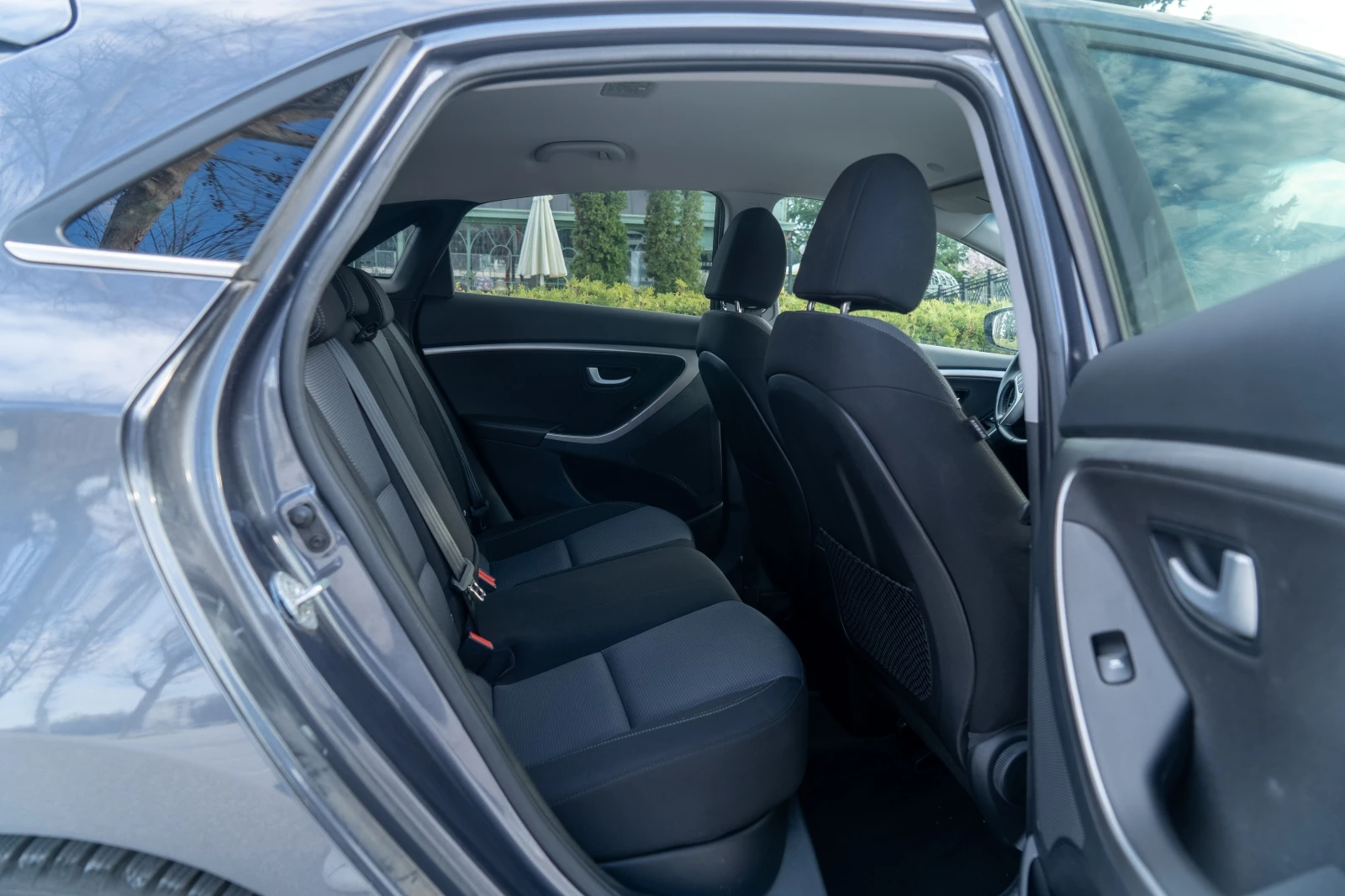 Hyundai I30 1.6 CRDI 110 кс Климатроник GO Edition, снимка 14 - Автомобили и джипове - 54235290