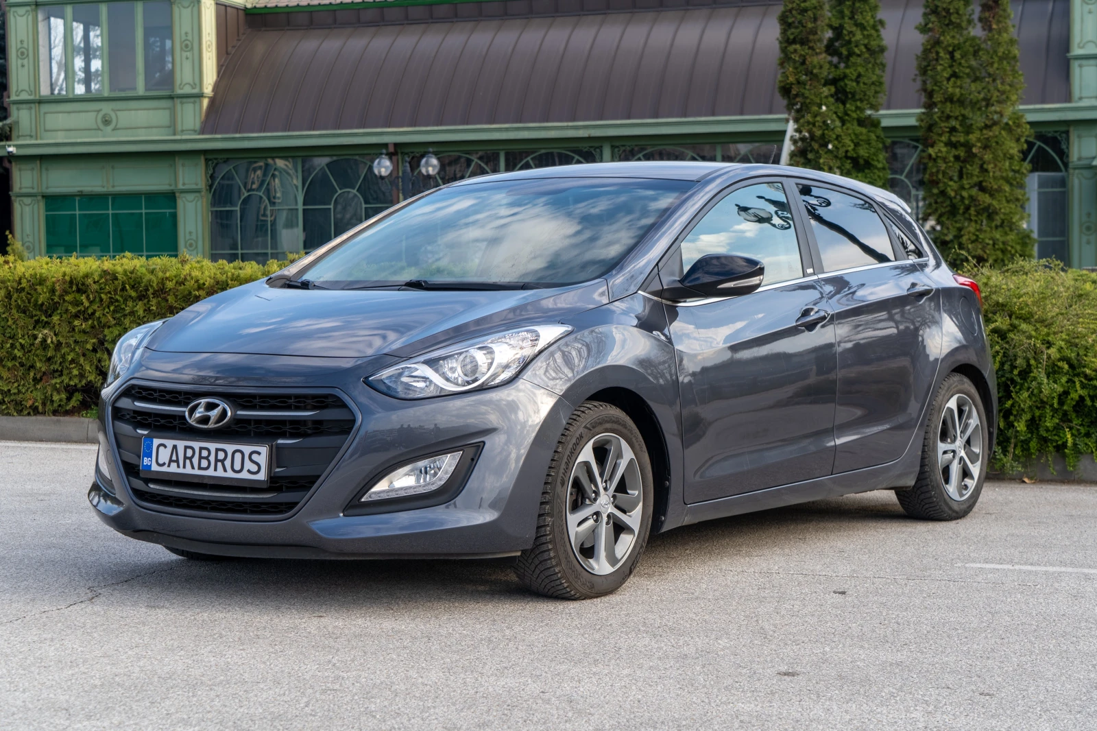 Hyundai I30 1.6 CRDI 110 кс Климатроник GO Edition, снимка 3 - Автомобили и джипове - 54235290