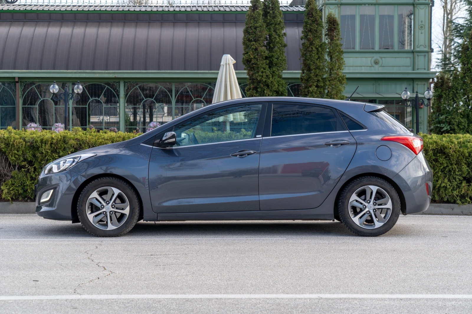 Hyundai I30 1.6 CRDI 110 кс Климатроник GO Edition, снимка 5 - Автомобили и джипове - 54235290