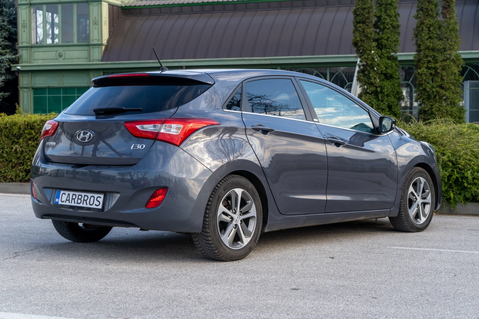 Hyundai I30 1.6 CRDI 110 кс Климатроник GO Edition, снимка 8 - Автомобили и джипове - 54235290