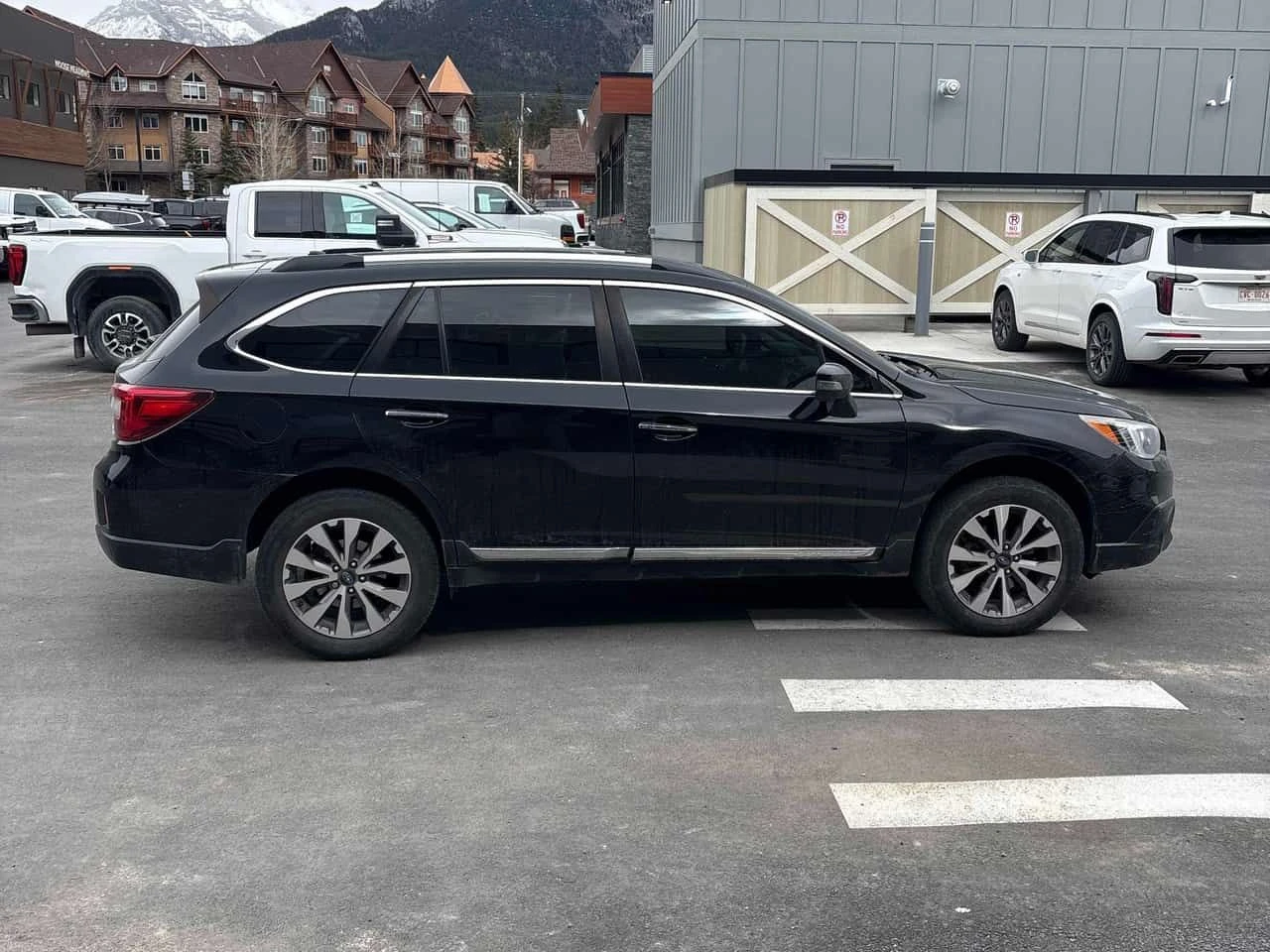 Subaru Outback * 5dr Wgn CVT 2.5i w/Tech Pkg * PANO* KEYLESS* ПОД, снимка 3 - Автомобили и джипове - 54311231
