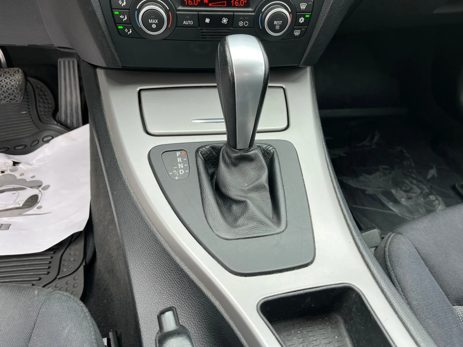 BMW 320 d, снимка 13 - Автомобили и джипове - 54453046