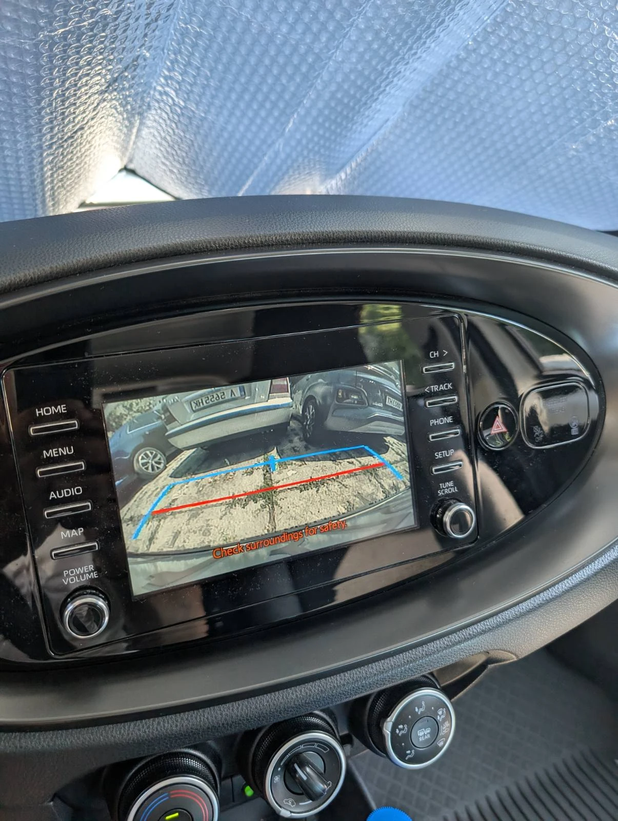Toyota Aygo X-Cross, снимка 8 - Автомобили и джипове - 55340446