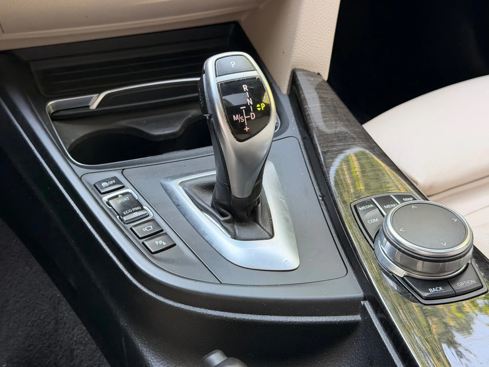 BMW 340 XI , снимка 15 - Автомобили и джипове - 55748991