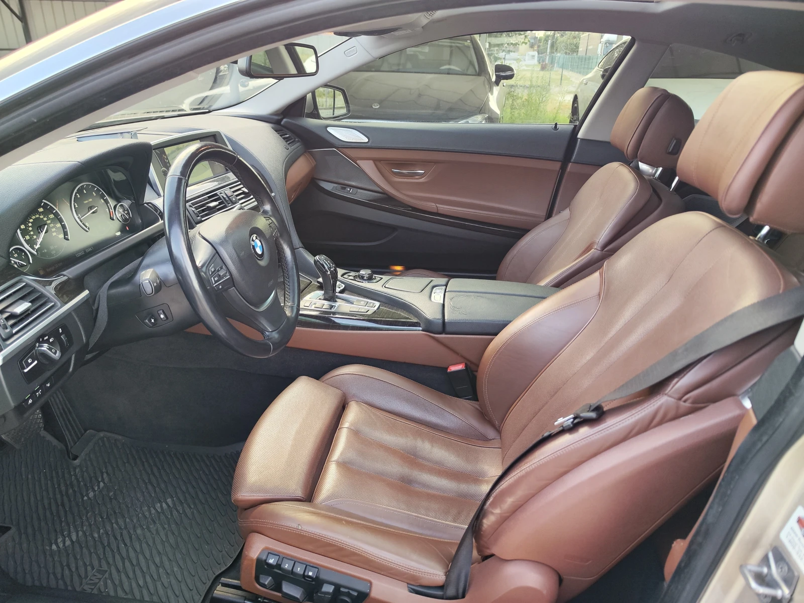BMW 650 MPAK* B&Q* PANORAMA* PODGREV* OBDUH* 360CAM* LINEA, снимка 5 - Автомобили и джипове - 55806669