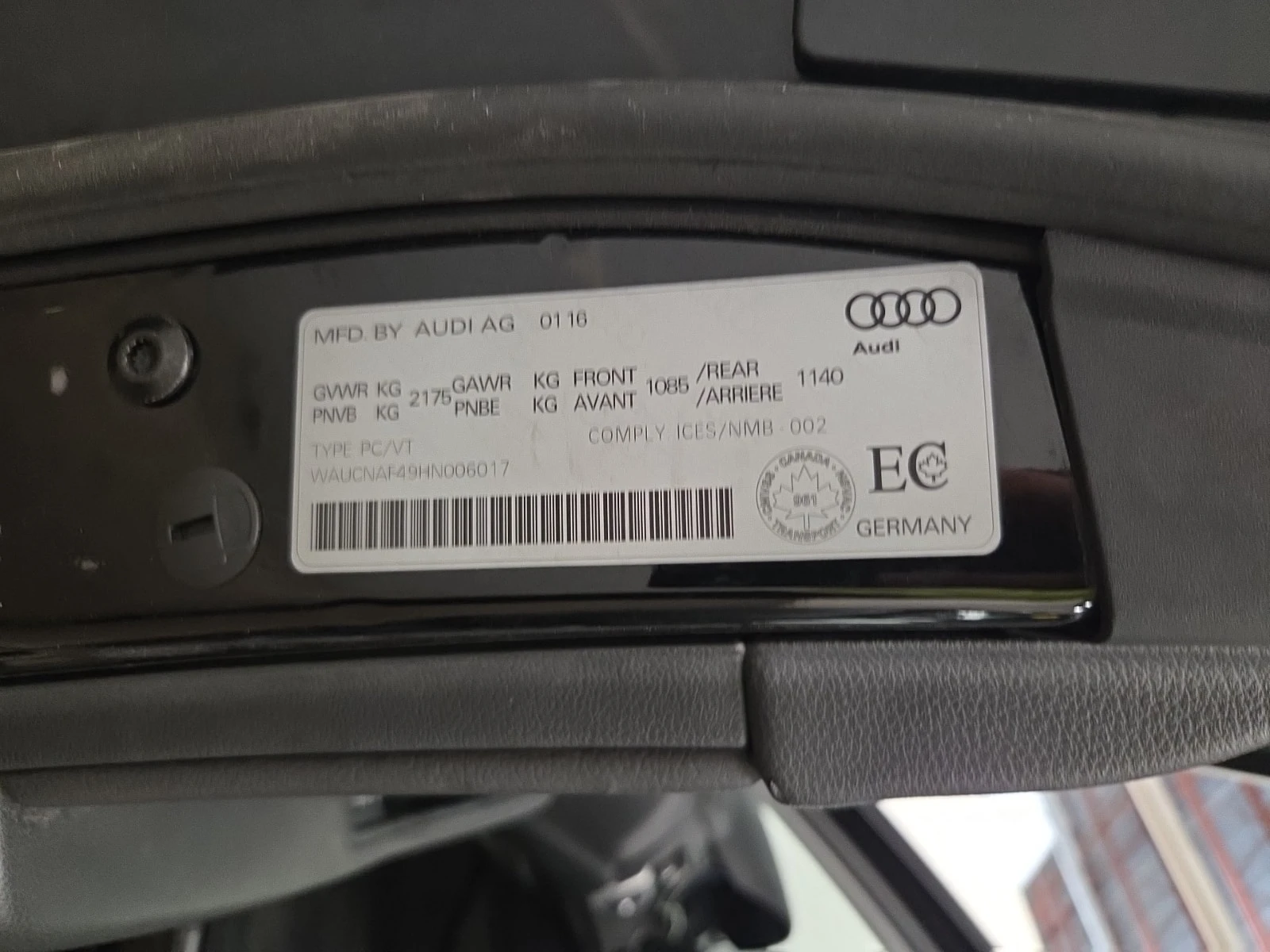 Audi A4  TECHNIK / 360 / Carfax / B&O / Ambient , снимка 15 - Автомобили и джипове - 56095960