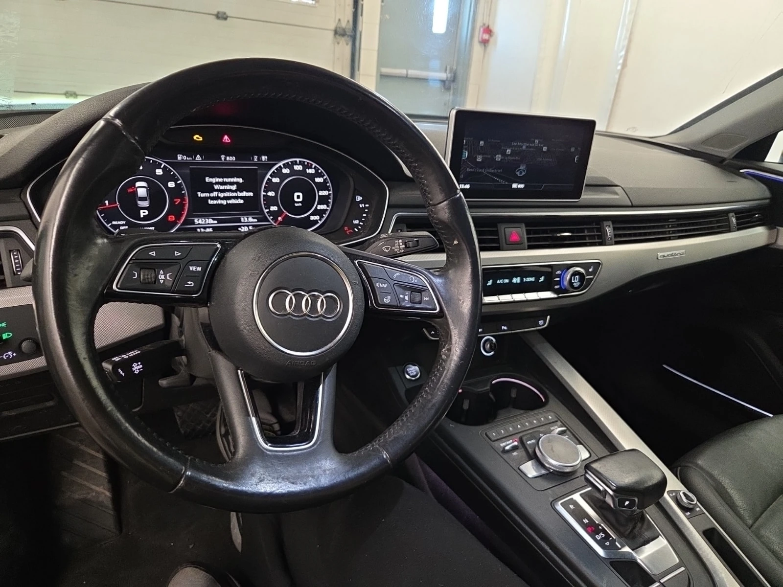 Audi A4  TECHNIK / 360 / Carfax / B&O / Ambient , снимка 10 - Автомобили и джипове - 56095960