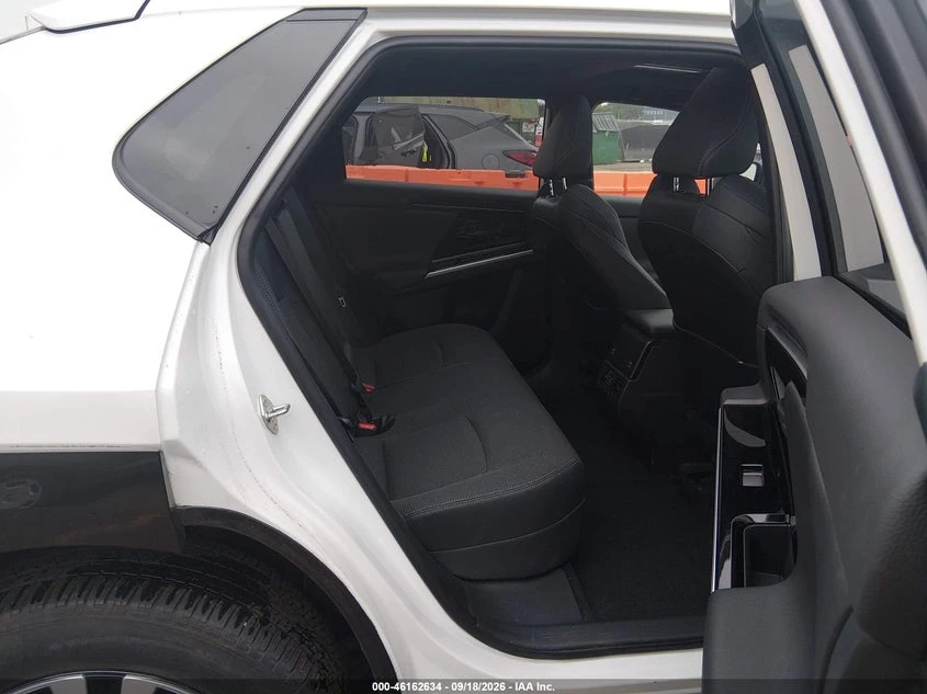 Toyota bZ4X Xle, снимка 8 - Автомобили и джипове - 56320339