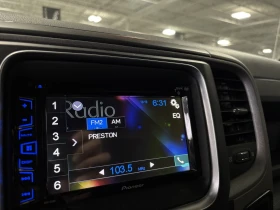 Dodge RAM 1500 Express| 5.7 HEMI| 4X4| CAMERA| PIONEERDECK| BENCH, снимка 10 - Автомобили и джипове - 53612433