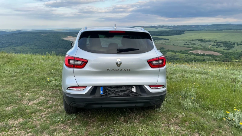 Renault Kadjar, снимка 4 - Автомобили и джипове - 47450808