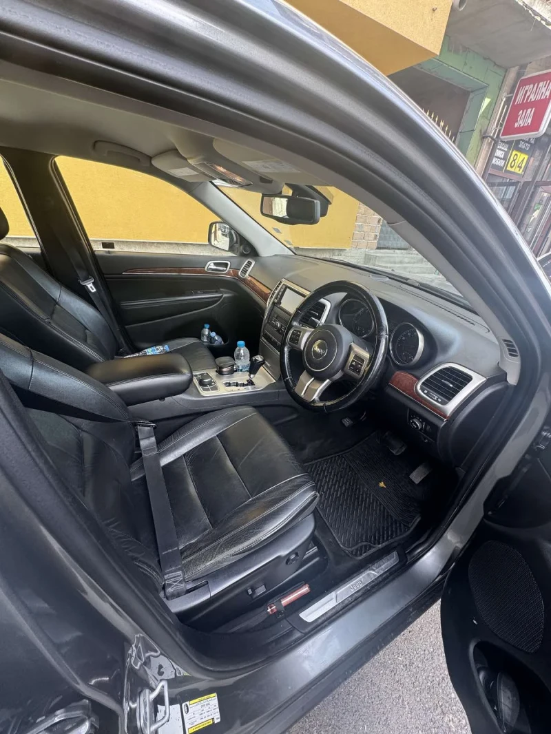 Jeep Grand cherokee 3.0 240 кс дизел 2012, снимка 8 - Автомобили и джипове - 48694940