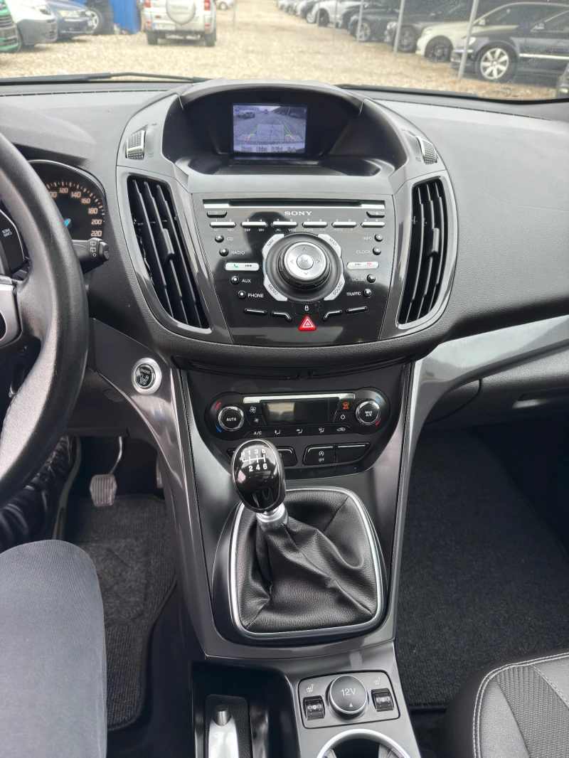 Ford Kuga 1.6 i, снимка 13 - Автомобили и джипове - 52883865