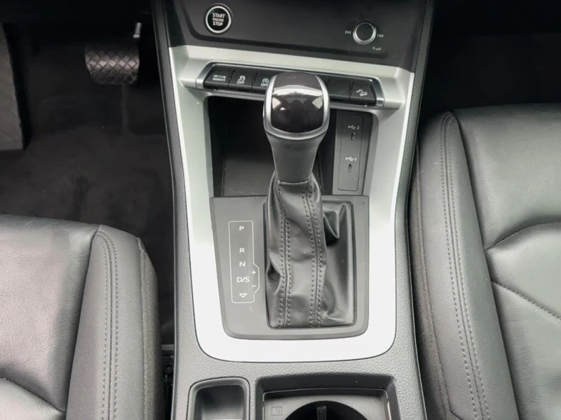 Audi Q3 45 TFSI * Komfort * АвтоКредит * (ЦЕНА ДО БГ), снимка 6 - Автомобили и джипове - 53251732