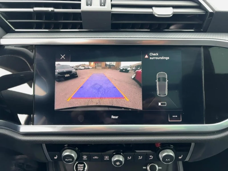 Audi Q3 45 TFSI * Komfort * АвтоКредит * (ЦЕНА ДО БГ), снимка 11 - Автомобили и джипове - 53251732