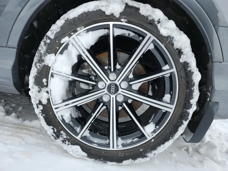 Audi Q7 * TECHNIK * CARFAX * БЕЗ ПЪРВОНАЧАЛНА ВНОСКА, снимка 17 - Автомобили и джипове - 53154922