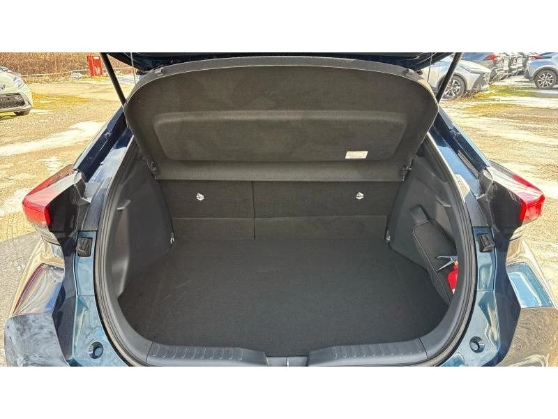 Toyota C-HR 1.8 HEV E-CVT Club FWD - изображение 10