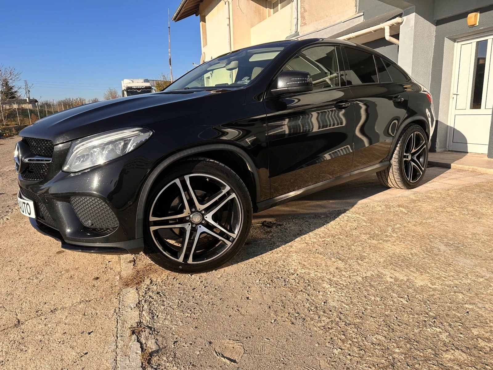 Mercedes-Benz GLE 350 КУПЕ AMG LINE - изображение 4