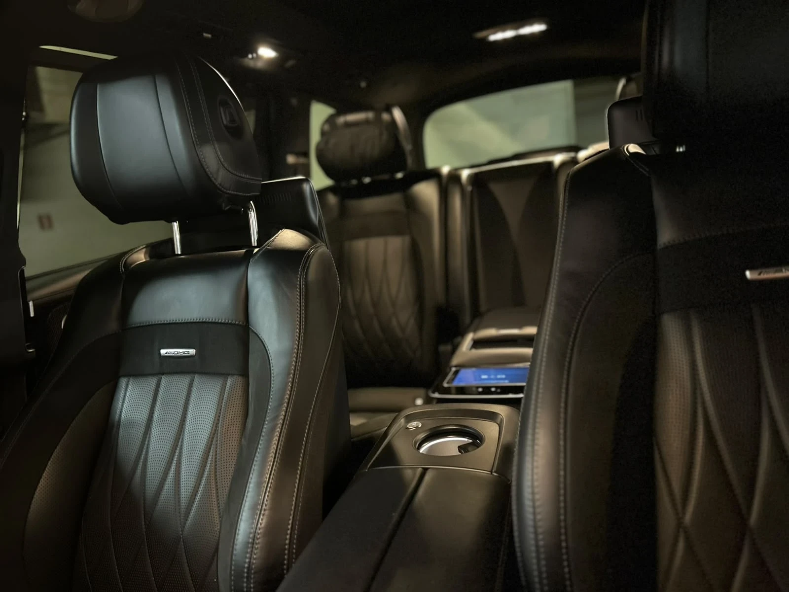 Mercedes-Benz GLS 63 AMG, снимка 5 - Автомобили и джипове - 53405122