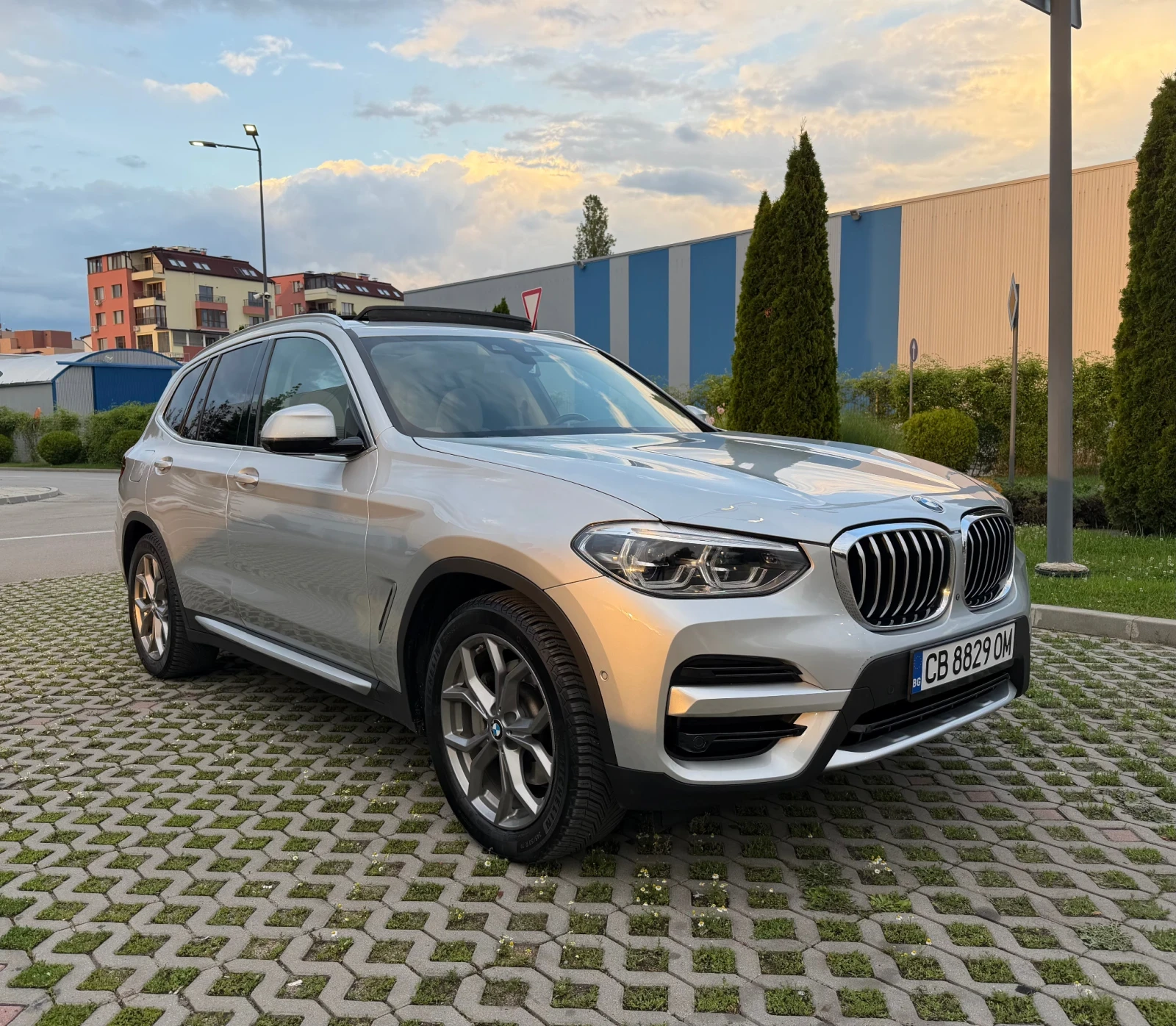 BMW X3 ПАМЕТ/XDRIVE/DIGITAL/ПАНОРАМА/HUD/360/HIFI/30E