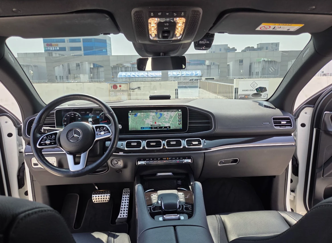 Mercedes-Benz GLE COUPE | AMG PKG | PANO, снимка 11 - Автомобили и джипове - 54340517