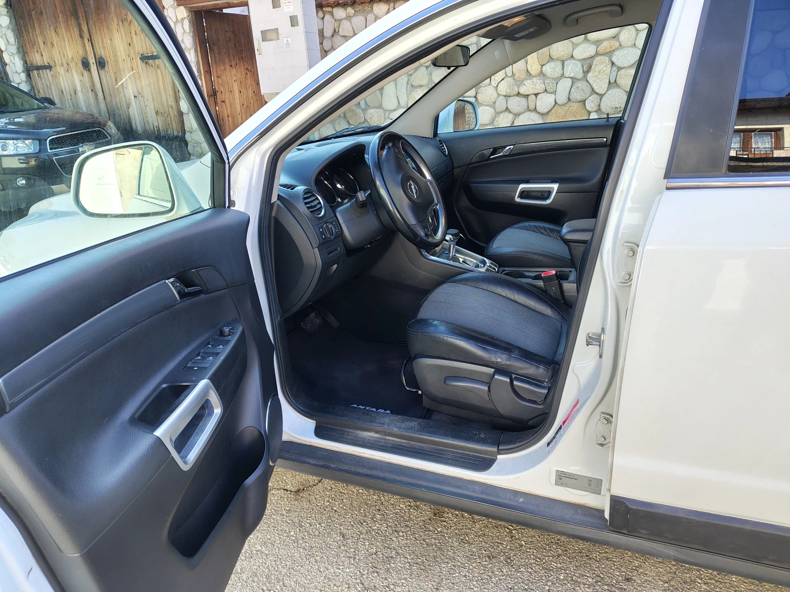 Opel Antara 2, 4i, снимка 9 - Автомобили и джипове - 56065749