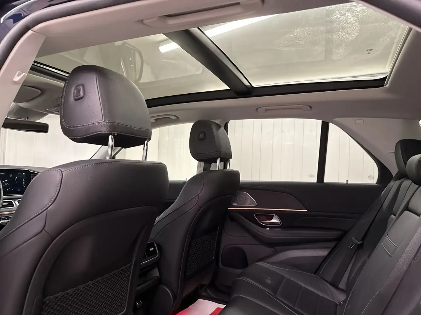 Mercedes-Benz GLE 350 4Matic AMG PACK * BURM * ПАНО * КАМЕРА * М. ТОЧКА, снимка 12 - Автомобили и джипове - 55936352