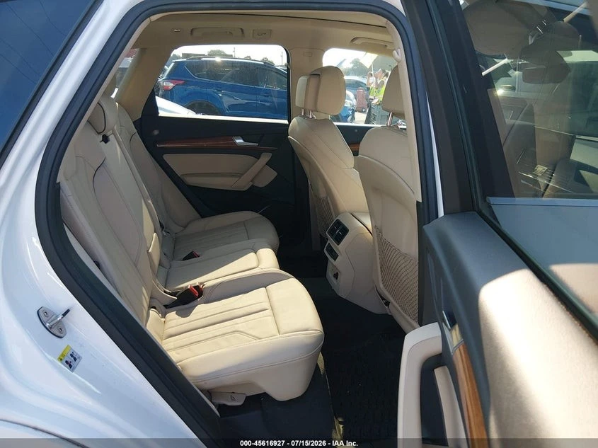 Audi Q5 55TFSI E* DISTRONIC* ПОДГРЕВ* , снимка 11 - Автомобили и джипове - 56735725