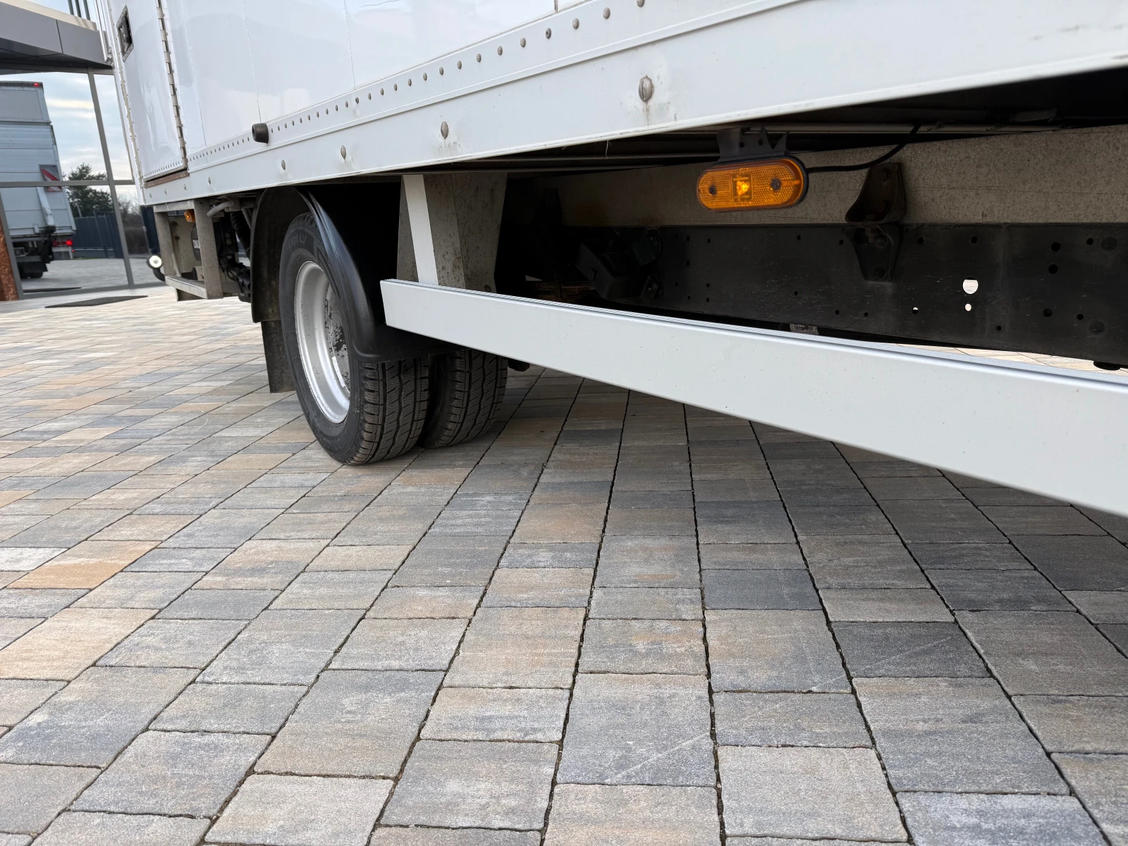 Iveco Daily 50C17* 3.0HPI* П.БОРД* 3.5Т* Б-Кат* , снимка 8 - Бусове и автобуси - 53829810