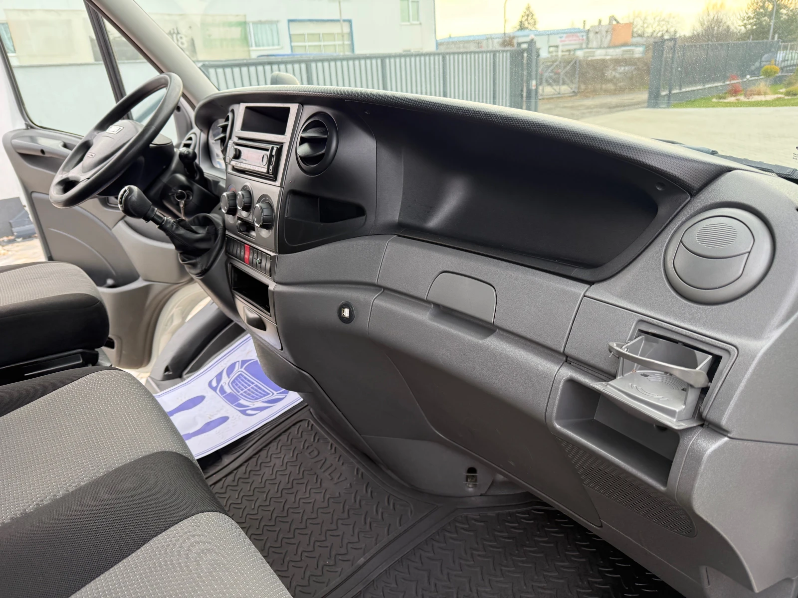 Iveco Daily 50C17* 3.0HPI* П.БОРД* 3.5Т* Б-Кат* , снимка 12 - Бусове и автобуси - 53829810