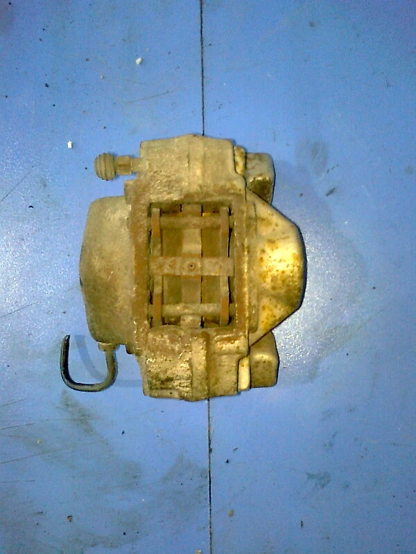 спирачен апарат заден десен за Опел Вектра Б 2.0дти