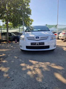 Toyota Auris 1.6, снимка 1