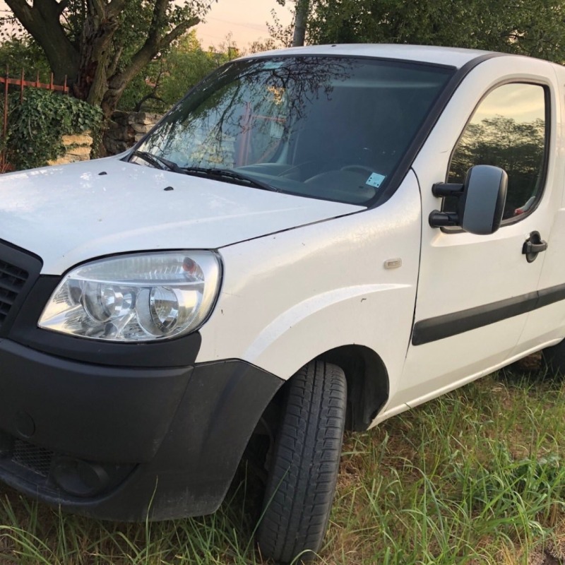 Fiat Doblo, снимка 2 - Автомобили и джипове - 45653483