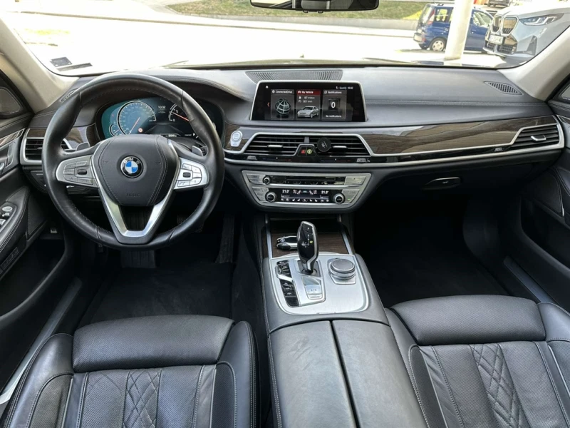 BMW 730 xDrive Sedan, снимка 7 - Автомобили и джипове - 49595381