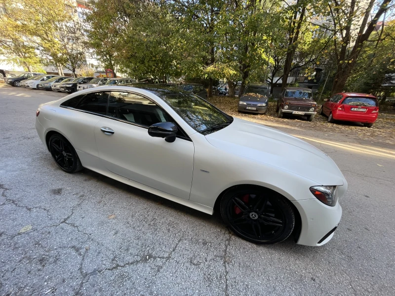 Mercedes-Benz E 400 4-MATIC , снимка 2 - Автомобили и джипове - 52256330