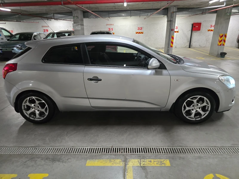 Kia Ceed, снимка 9 - Автомобили и джипове - 52940436