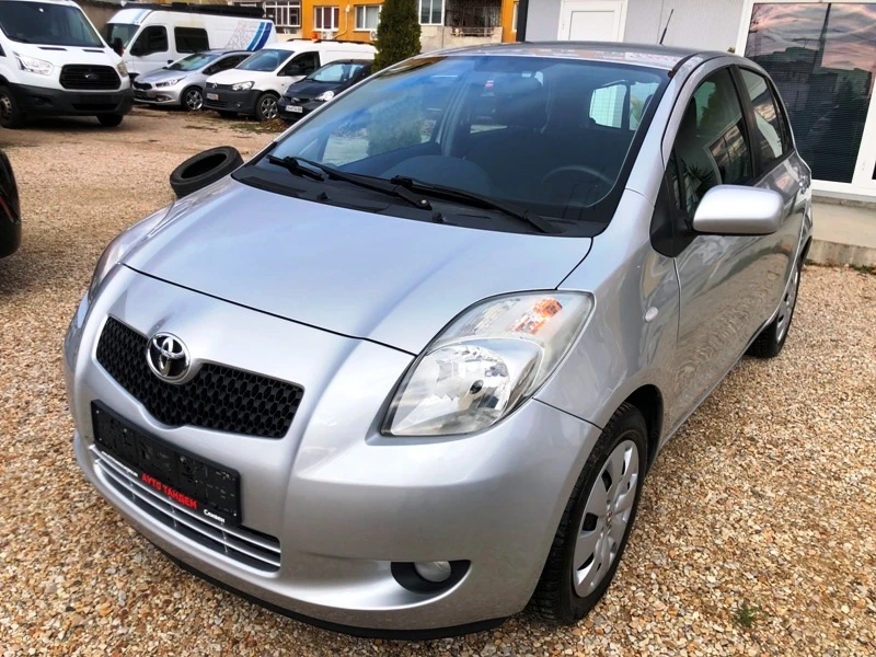 Toyota Yaris 1.3i-AVTOMATIC/ТОП СЪСТОЯНИЕ-ШВЕЙЦАРИЯ, снимка 1 - Автомобили и джипове - 48319735