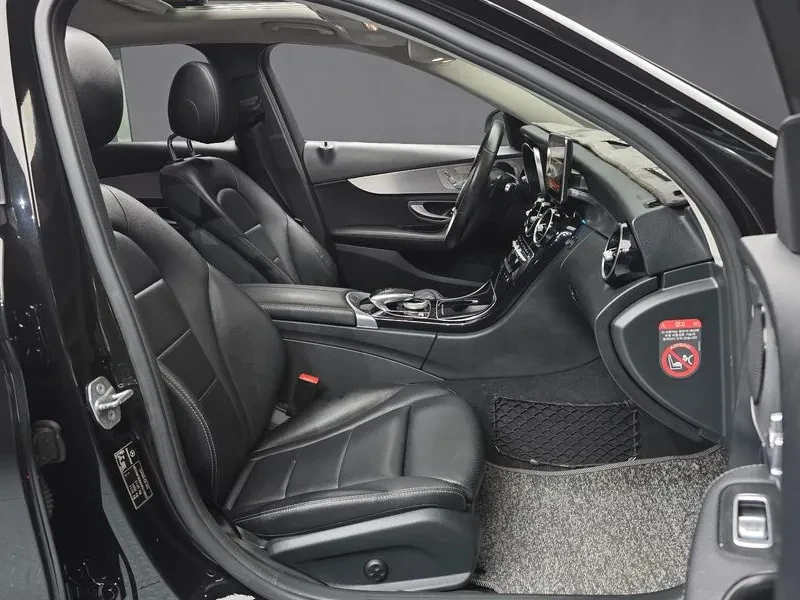 Mercedes-Benz C 220 D Avantgarde, снимка 11 - Автомобили и джипове - 55653960