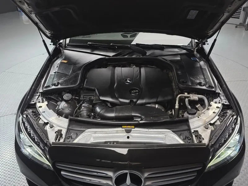 Mercedes-Benz C 220 D Avantgarde, снимка 6 - Автомобили и джипове - 55653960